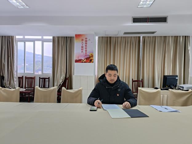 4c7961c2675e542fd9e6f5ed544edc0