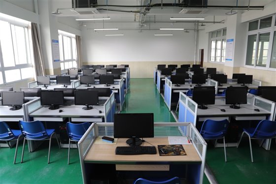 C:Documents and SettingsAdministrator桌面实验室图册信息采集9-3-12实训基地-图册-照片实训基地-图册-照片 公共基础实训基地 计算机公共实训中心IMG_6412.JPG