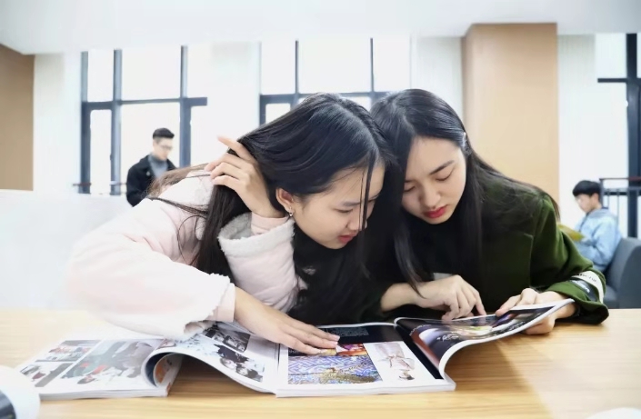 金年会图书馆 新书通报第七期                        